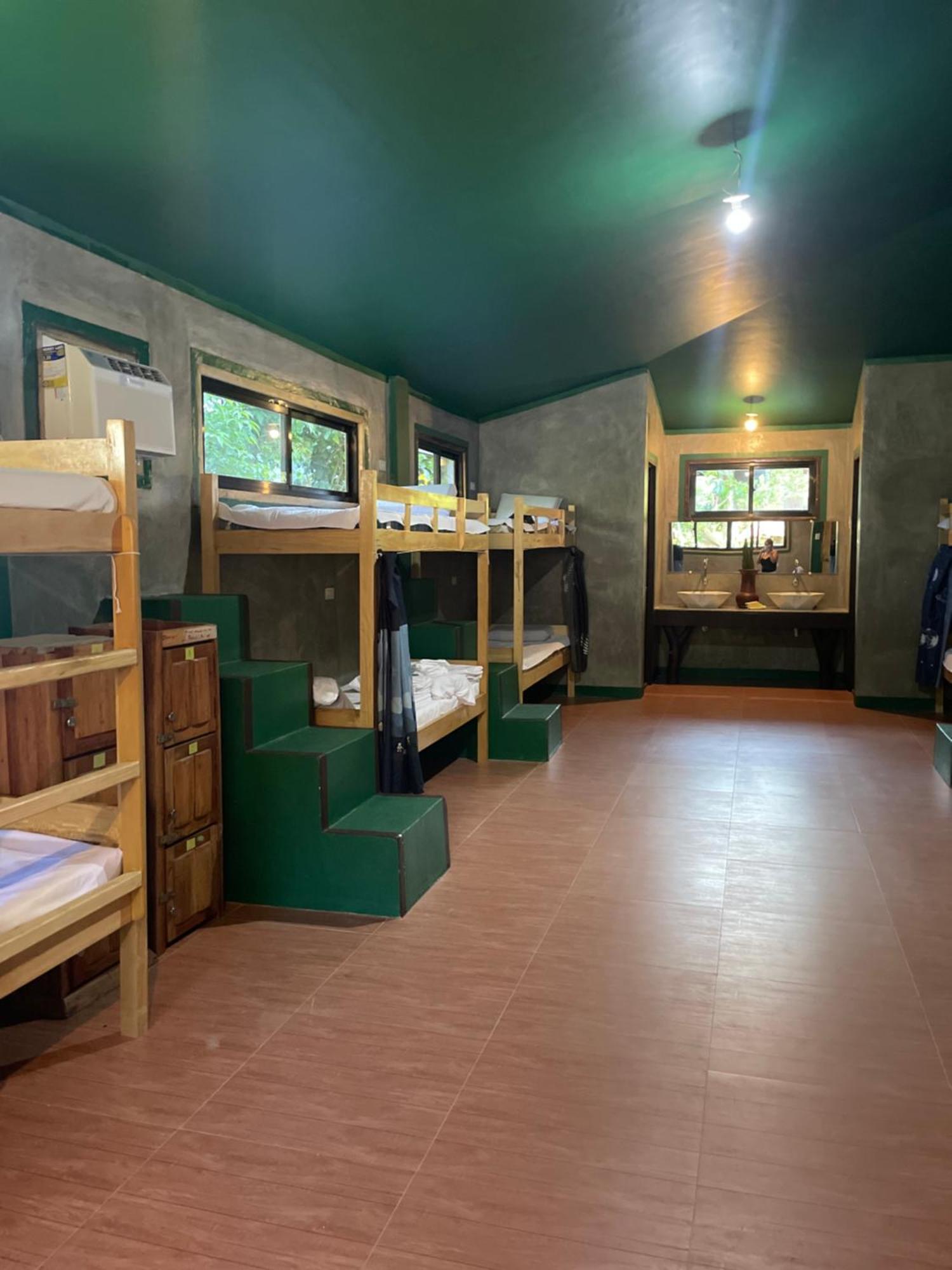 Chelle'S Guesthouse And Backpackers Siquijor Bagian luar foto