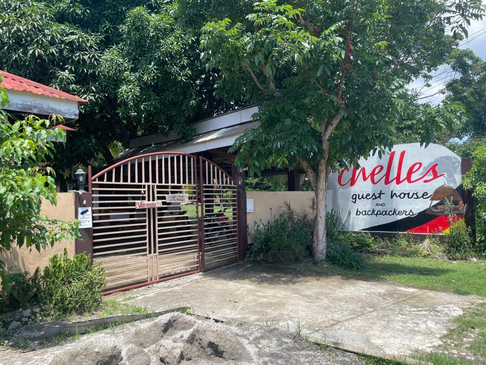 Chelle'S Guesthouse And Backpackers Siquijor Bagian luar foto