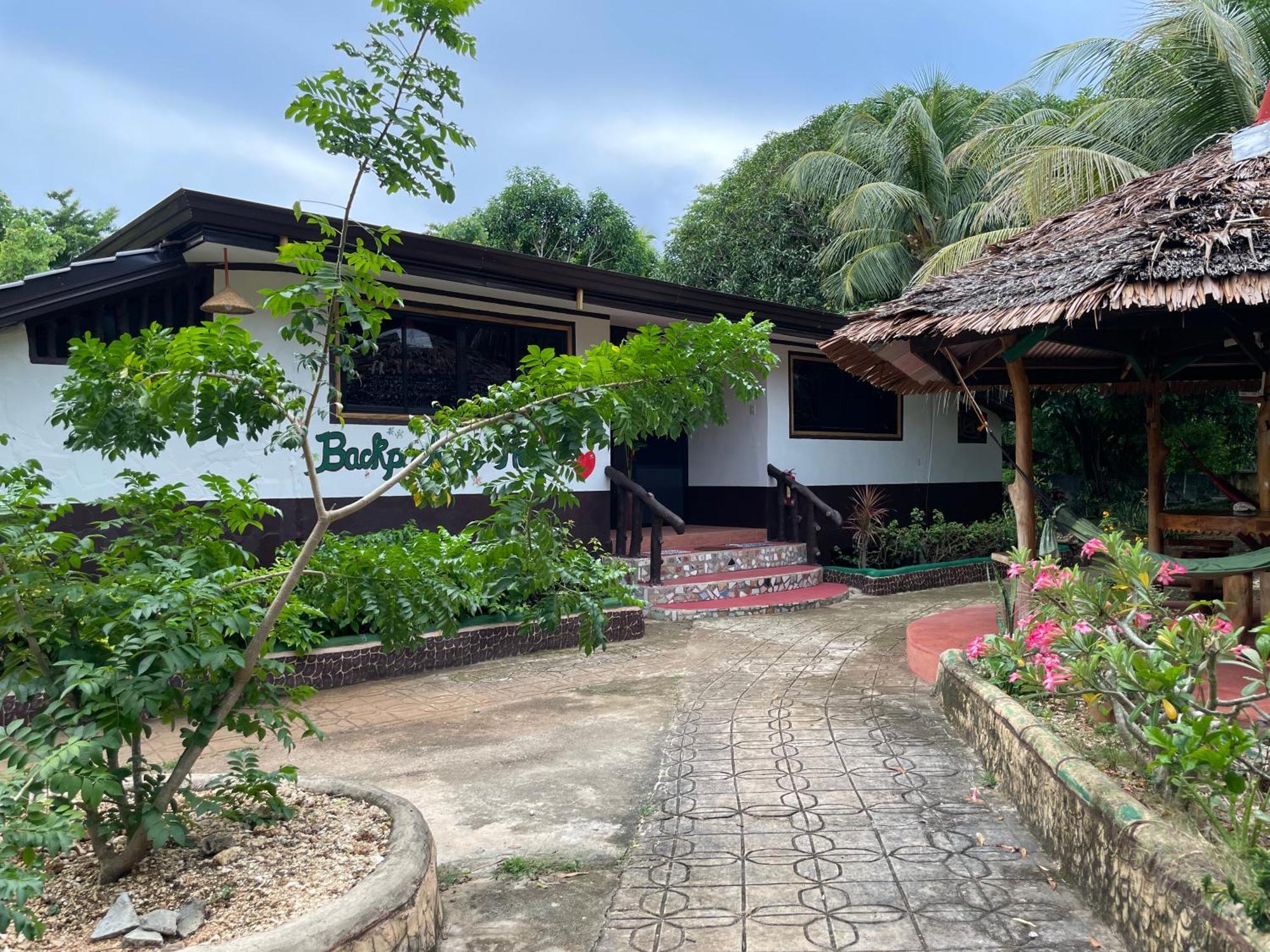 Chelle'S Guesthouse And Backpackers Siquijor Bagian luar foto
