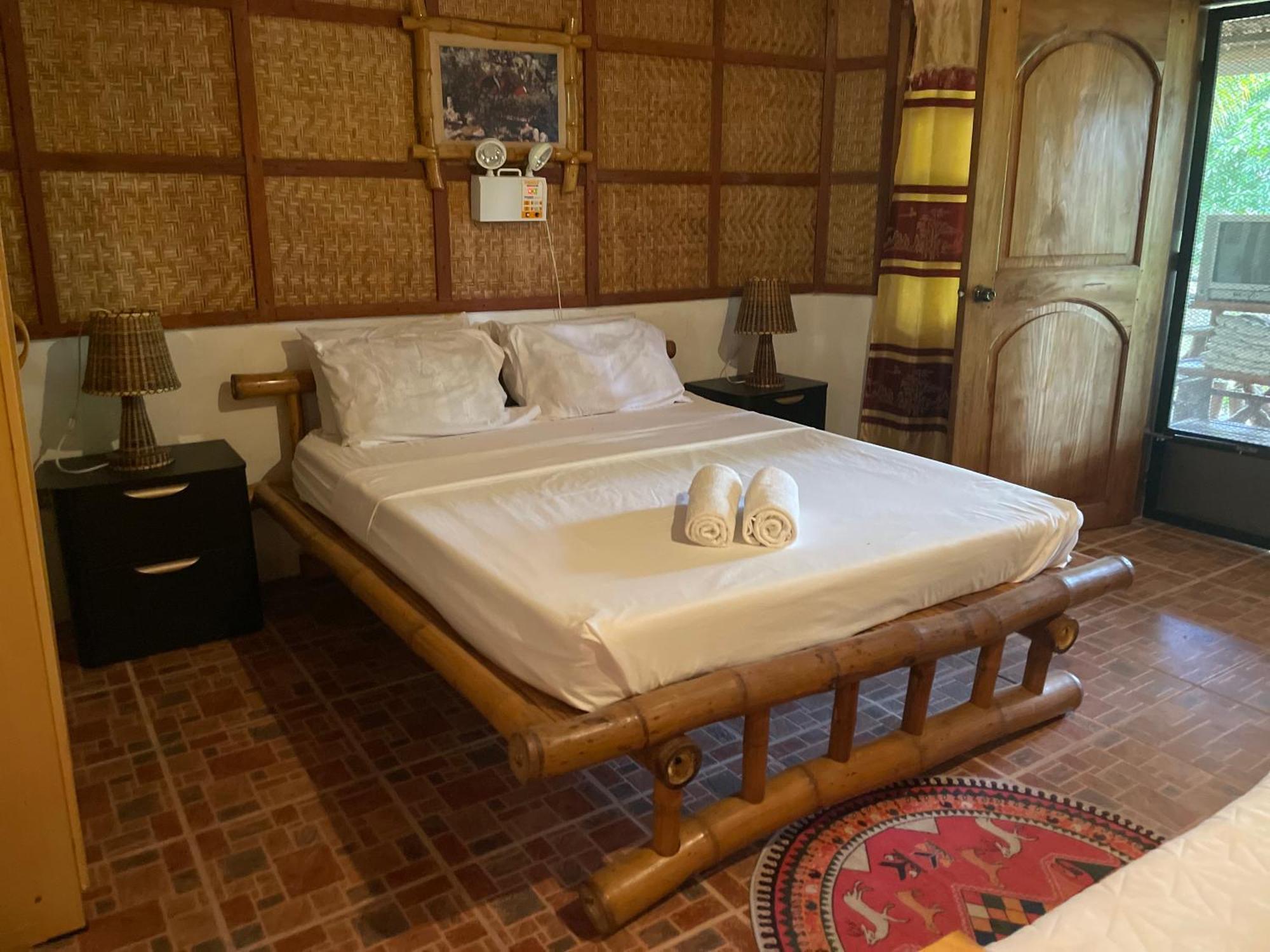 Chelle'S Guesthouse And Backpackers Siquijor Bagian luar foto