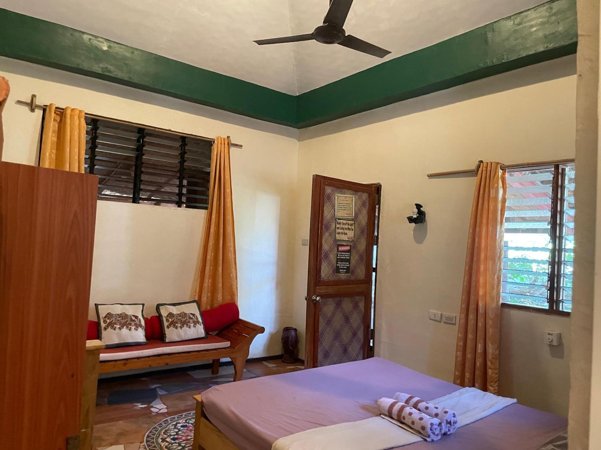 Chelle'S Guesthouse And Backpackers Siquijor Bagian luar foto