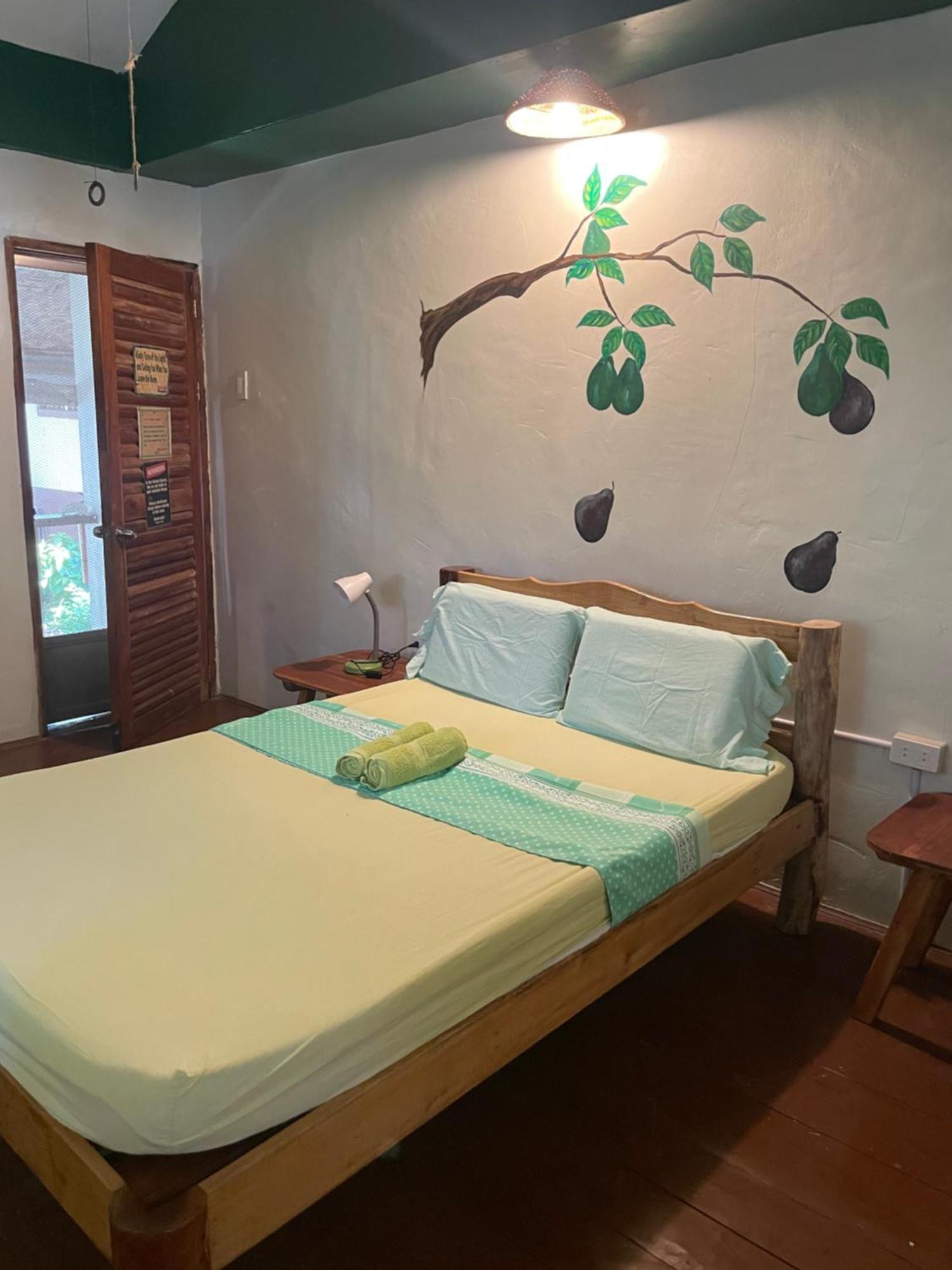 Chelle'S Guesthouse And Backpackers Siquijor Bagian luar foto
