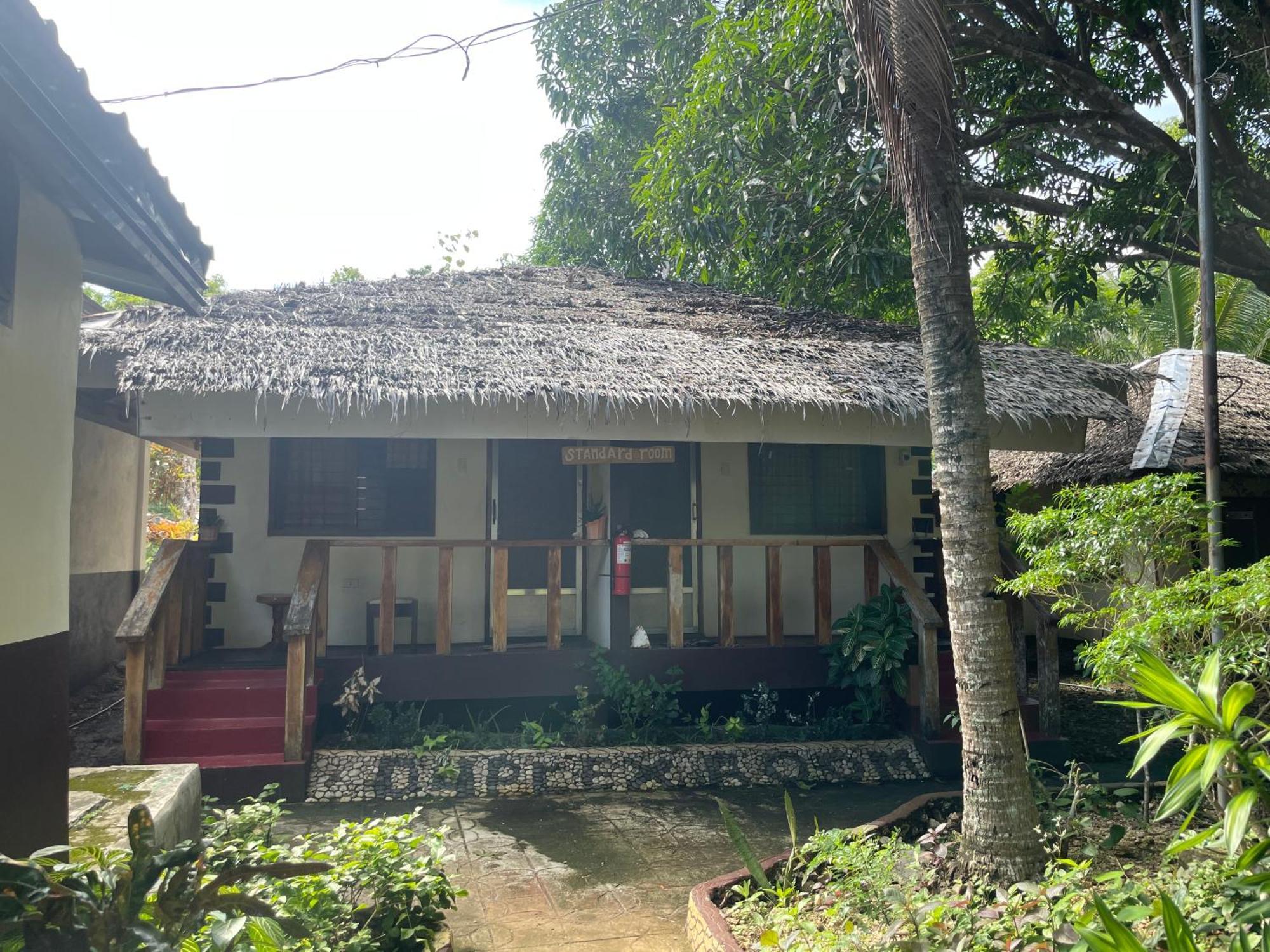 Chelle'S Guesthouse And Backpackers Siquijor Bagian luar foto