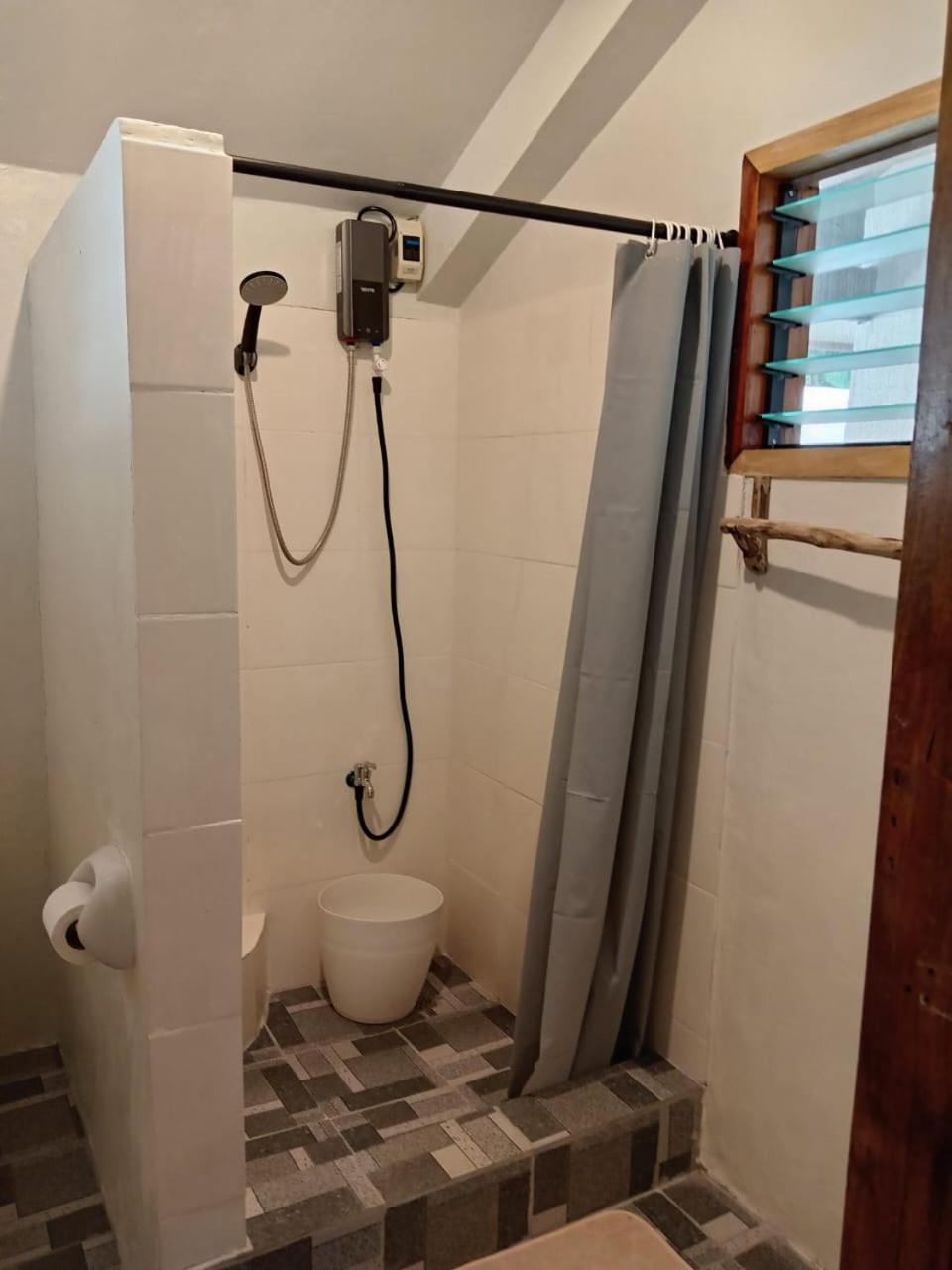 Chelle'S Guesthouse And Backpackers Siquijor Bagian luar foto