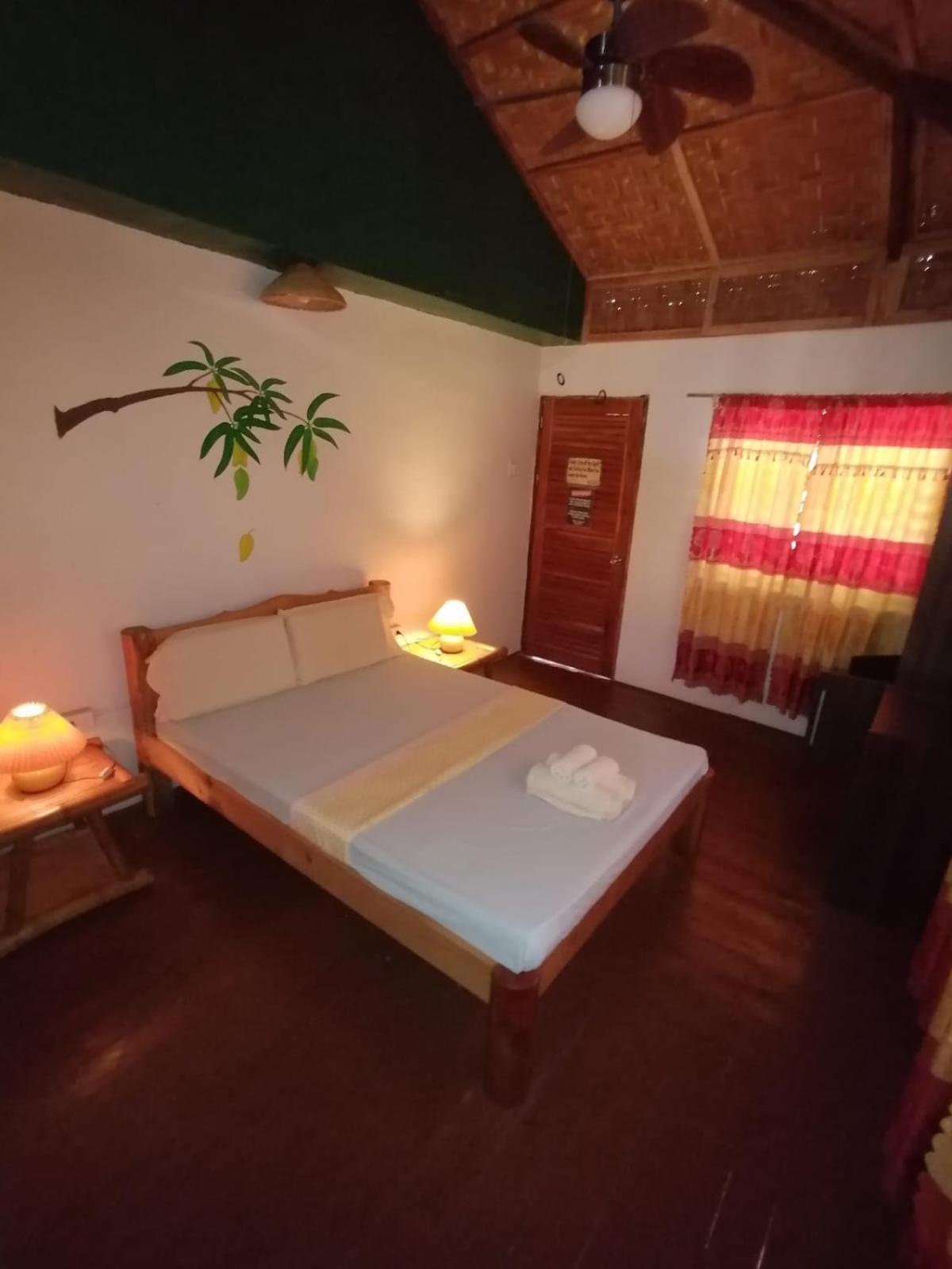 Chelle'S Guesthouse And Backpackers Siquijor Bagian luar foto